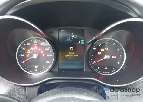 2019 Mercedes-Benz C 300 z USA, uszkodzony, nr VIN 55SWF8DB0KU306055